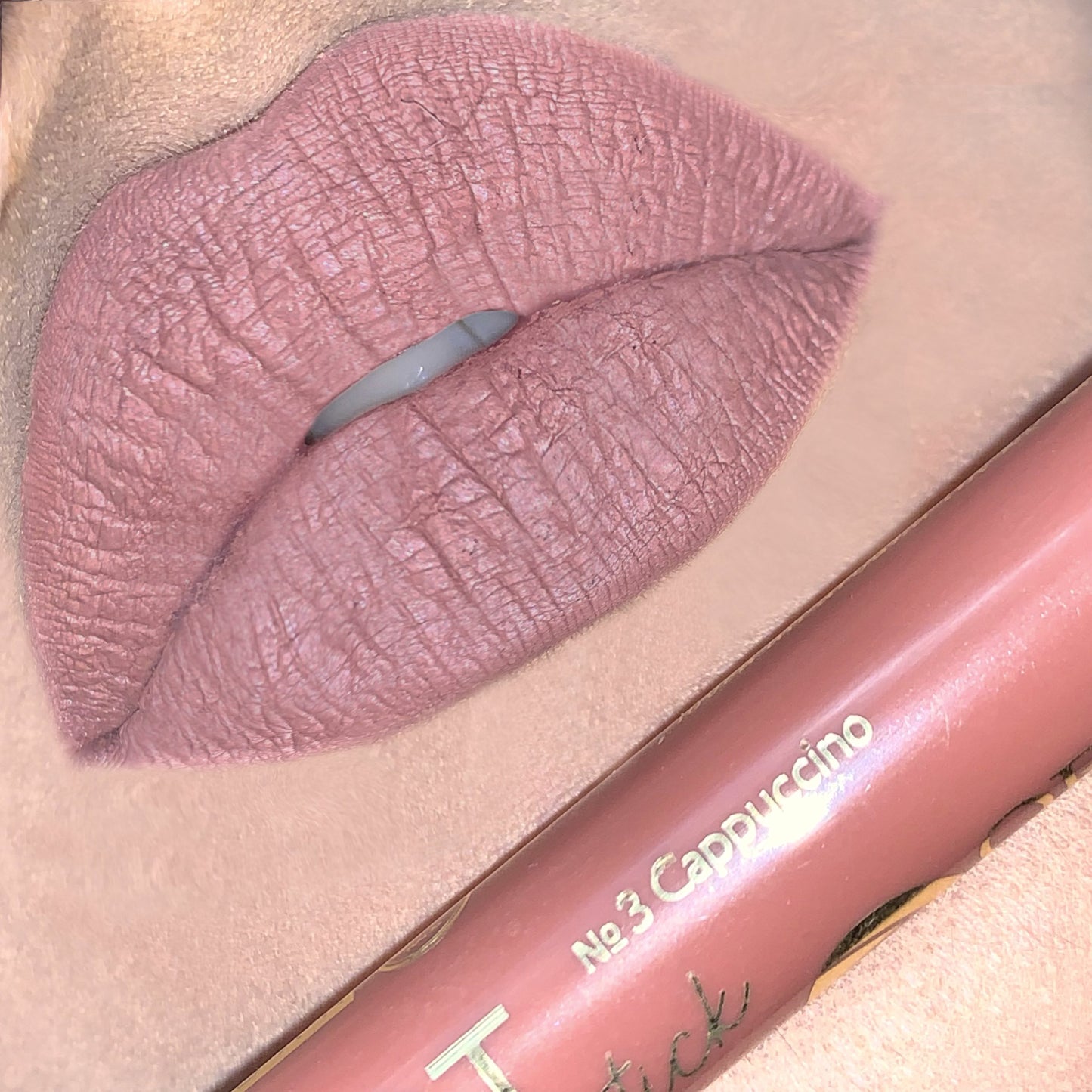 Impala Oryx Smart Lipstick with Sharpner